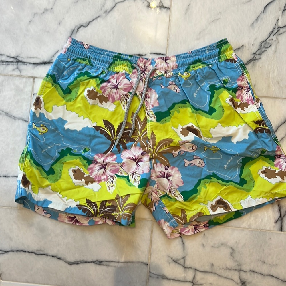 Mens printed VILEBREQUIN size XL